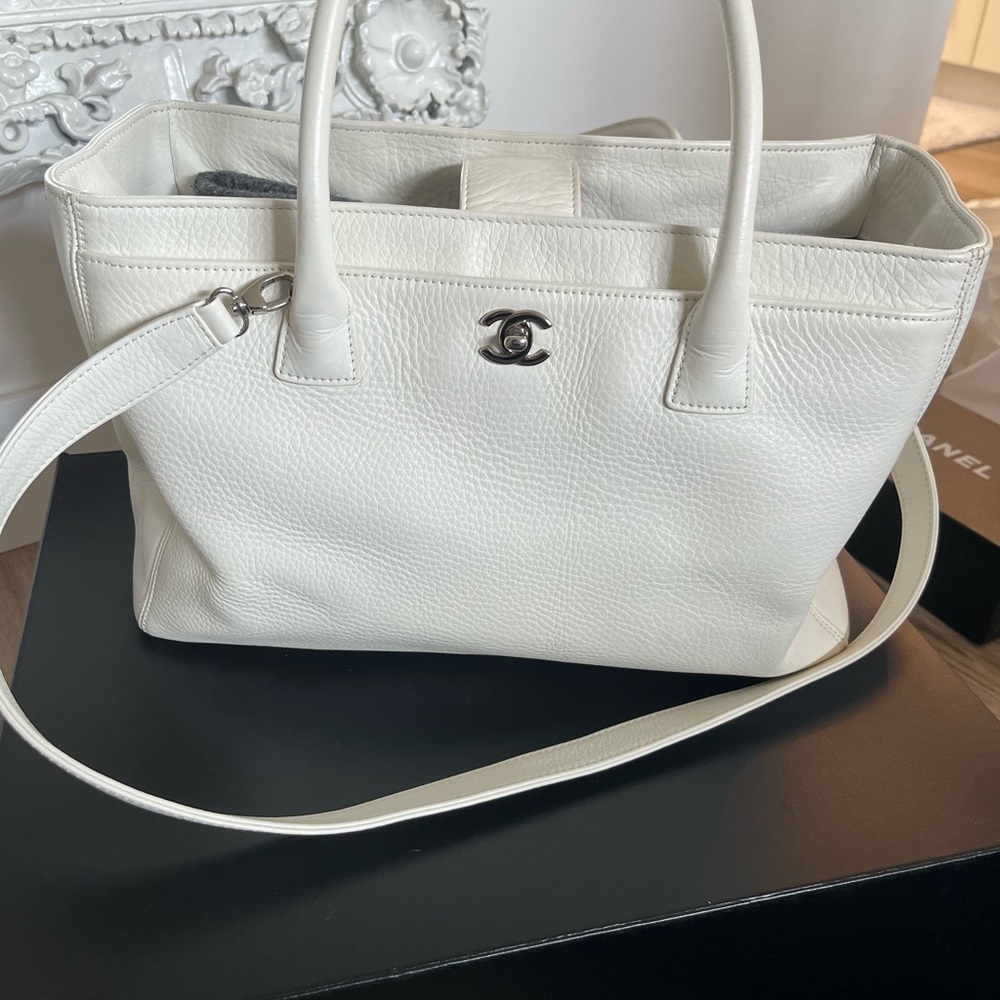 Gorgeous Cerf chanel bag never used - Picture 3 of 13